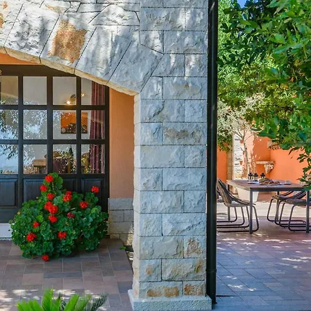 Apartment Damjan Porec